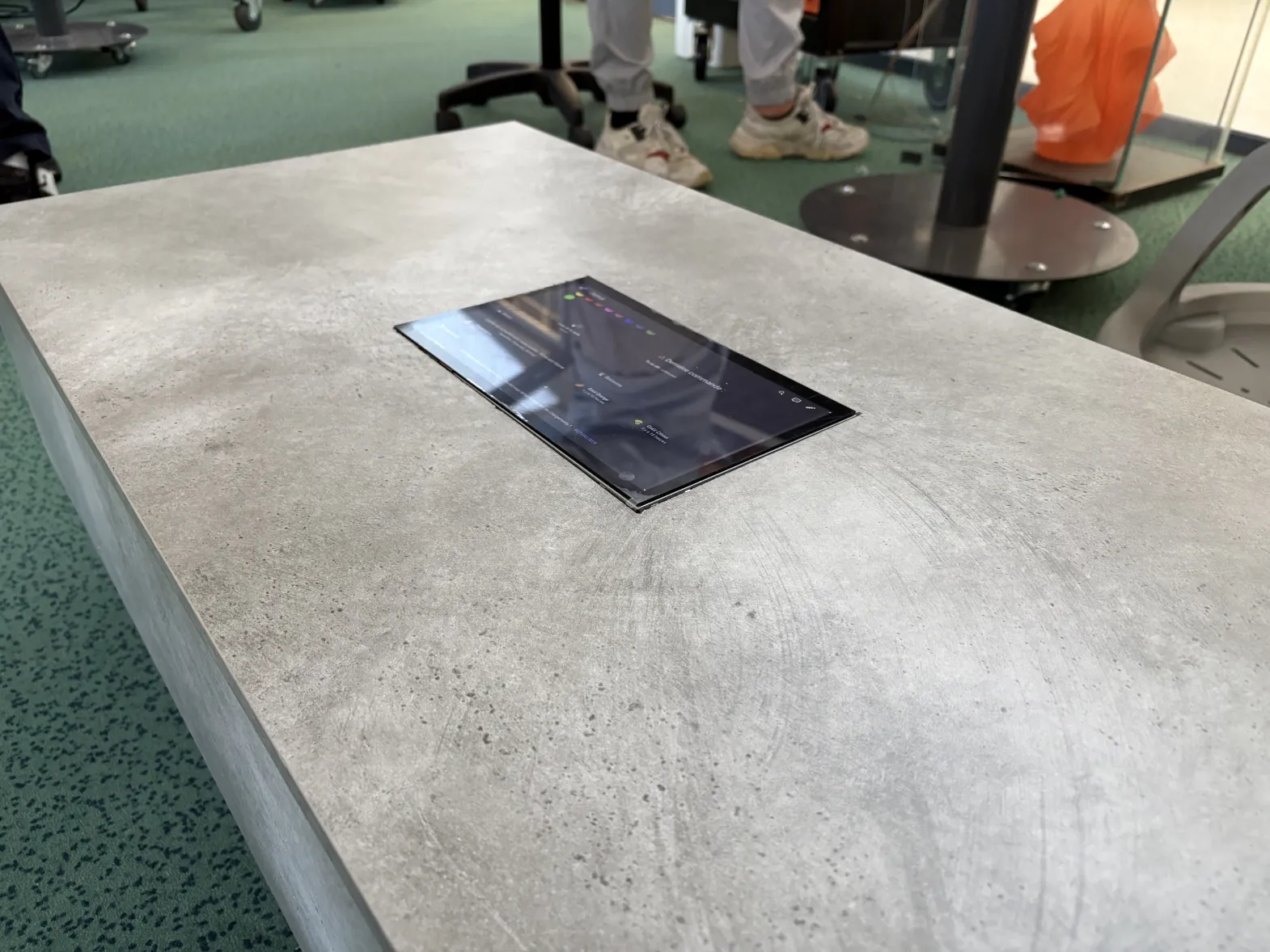P.U.P.U.S - Table interactive